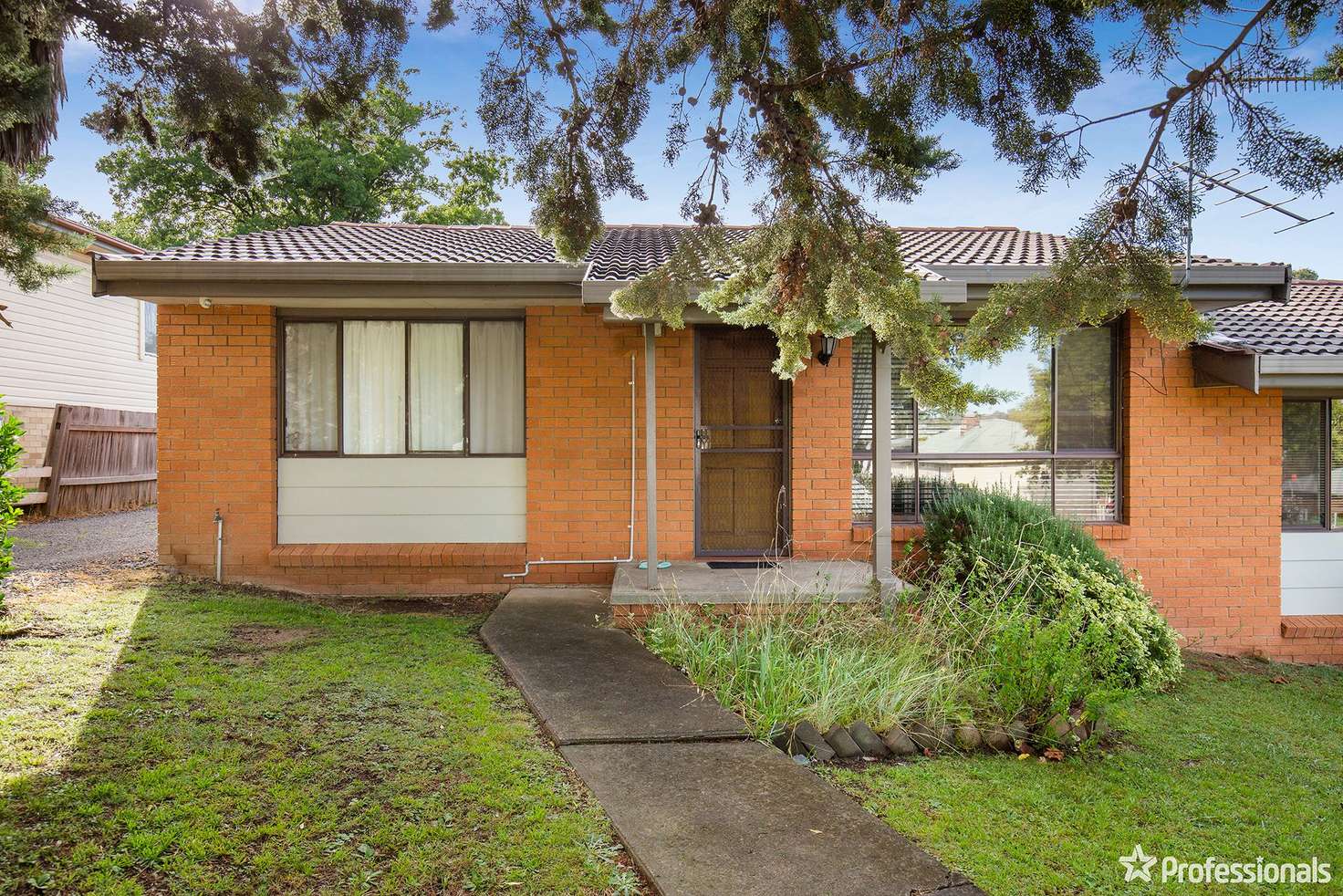 Main view of Homely unit listing, 1/219 Donnelly Street, Armidale NSW 2350