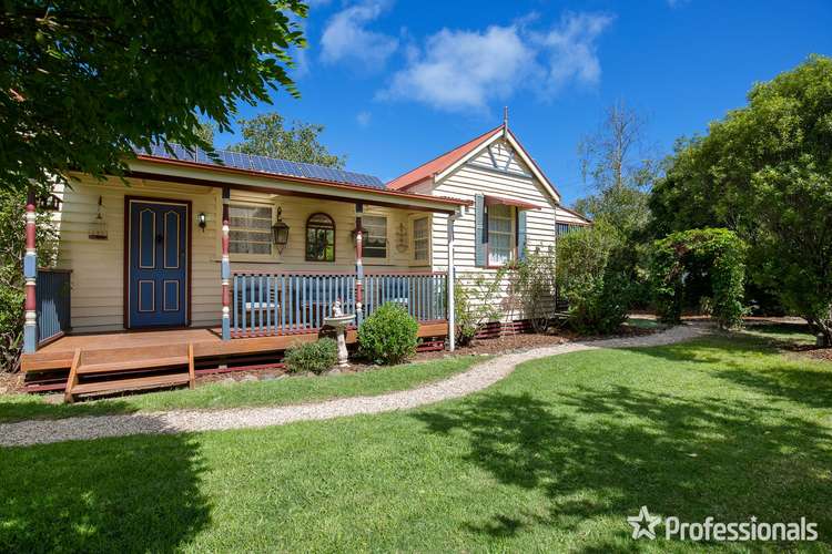 14 Queen Street, Uralla NSW 2358