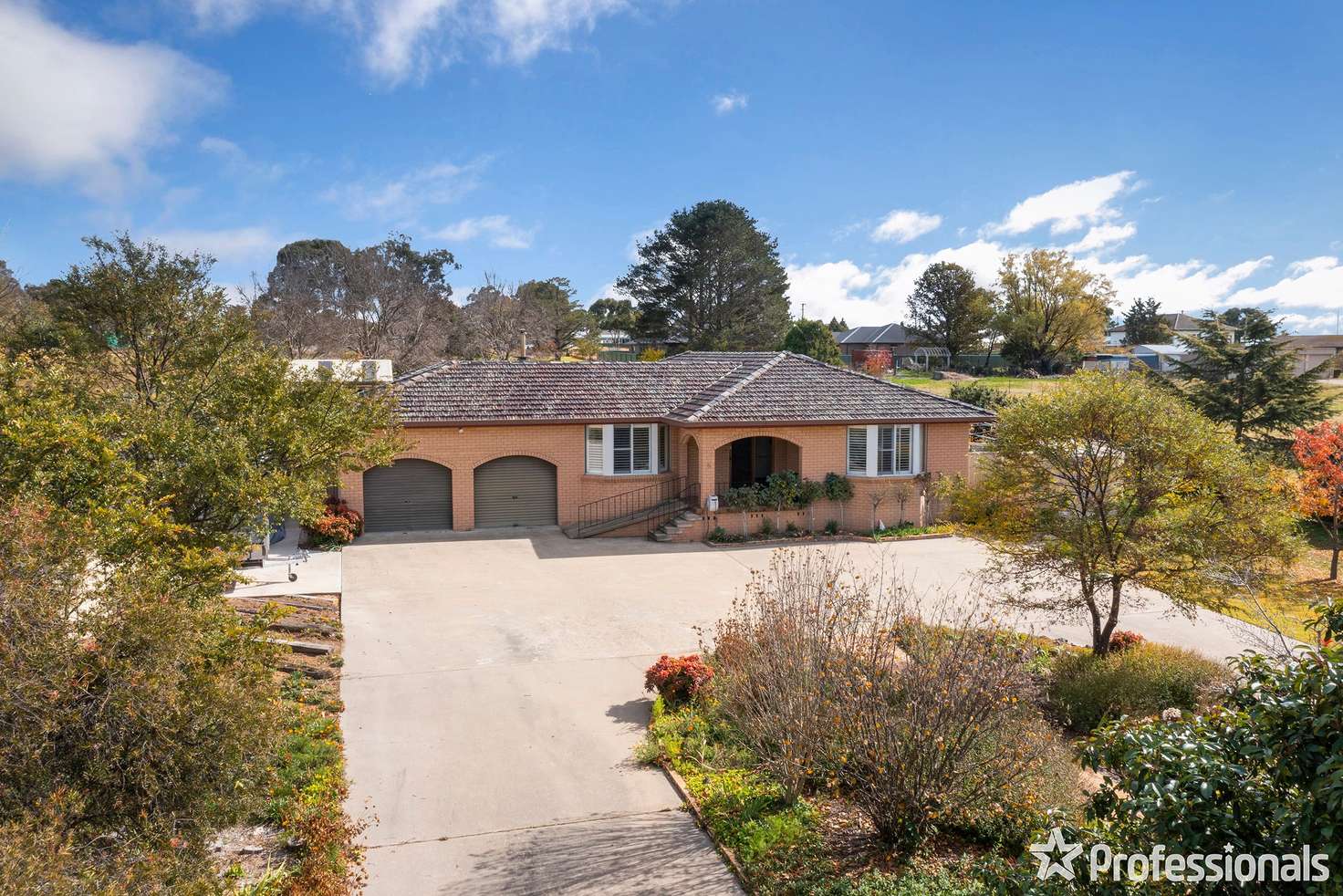 Main view of Homely house listing, 5 Plane Avenue, Uralla NSW 2358