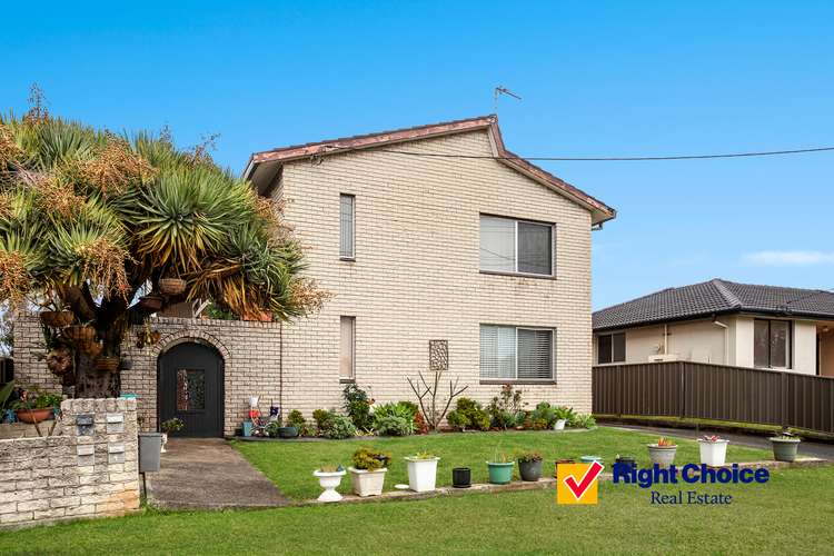 2/4 Gipps Crescent, Barrack Heights NSW 2528