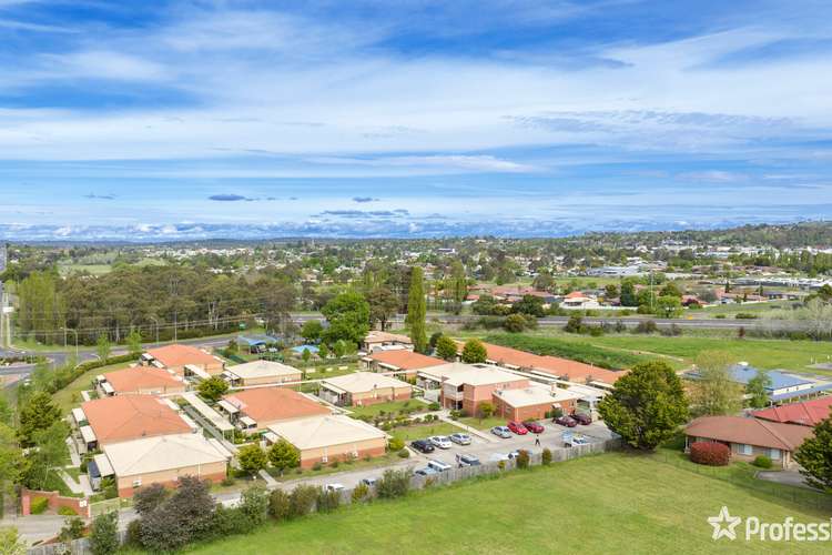 Main view of Homely apartment listing, 1/80-92 Queen Elizabeth Drive, Armidale NSW 2350