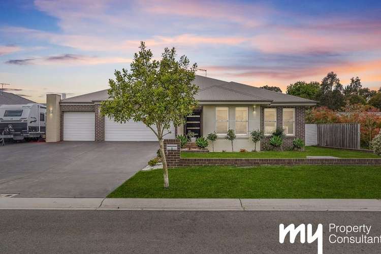 3 Tyrrell Place, The Oaks NSW 2570