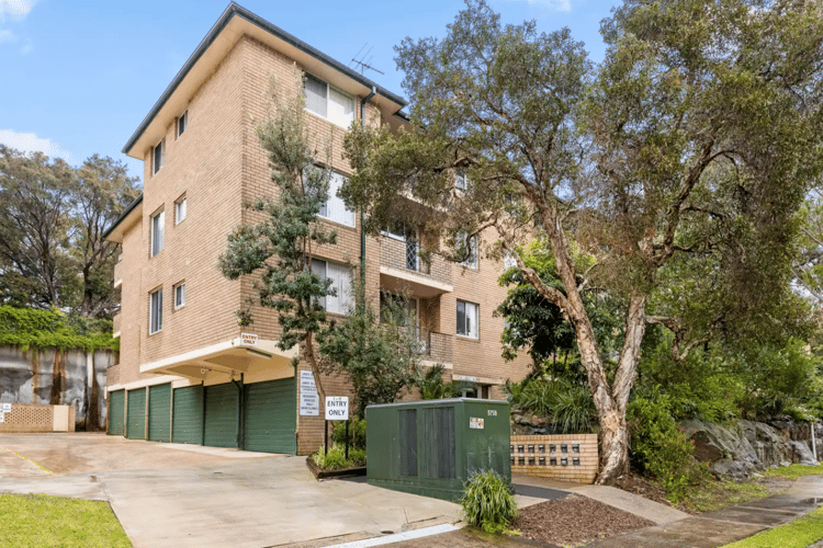 Main view of Homely unit listing, 17/1 Oxley Avenue, Jannali NSW 2226