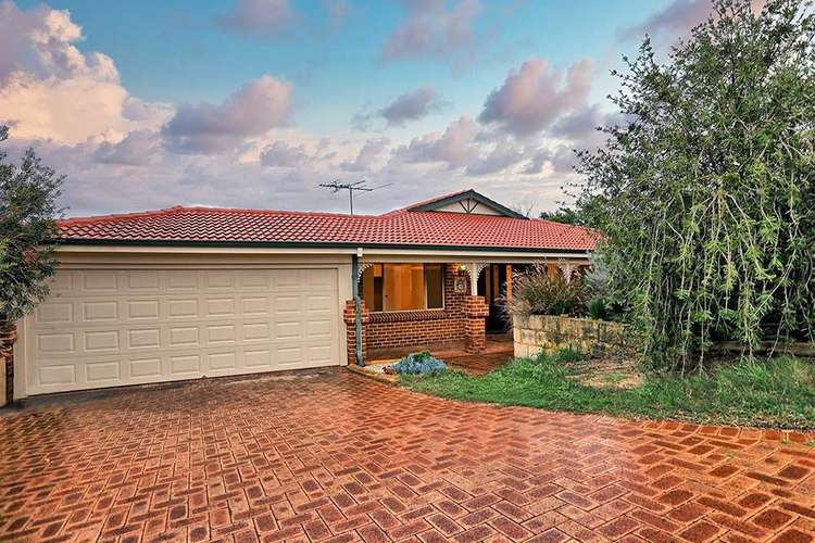 Main view of Homely house listing, 6 Cottingley Place, Swan View WA 6056