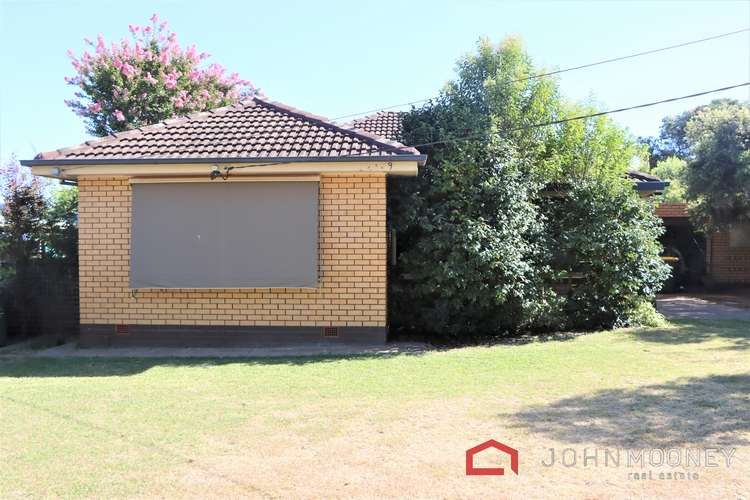 9 Bruce Street, Tolland NSW 2650