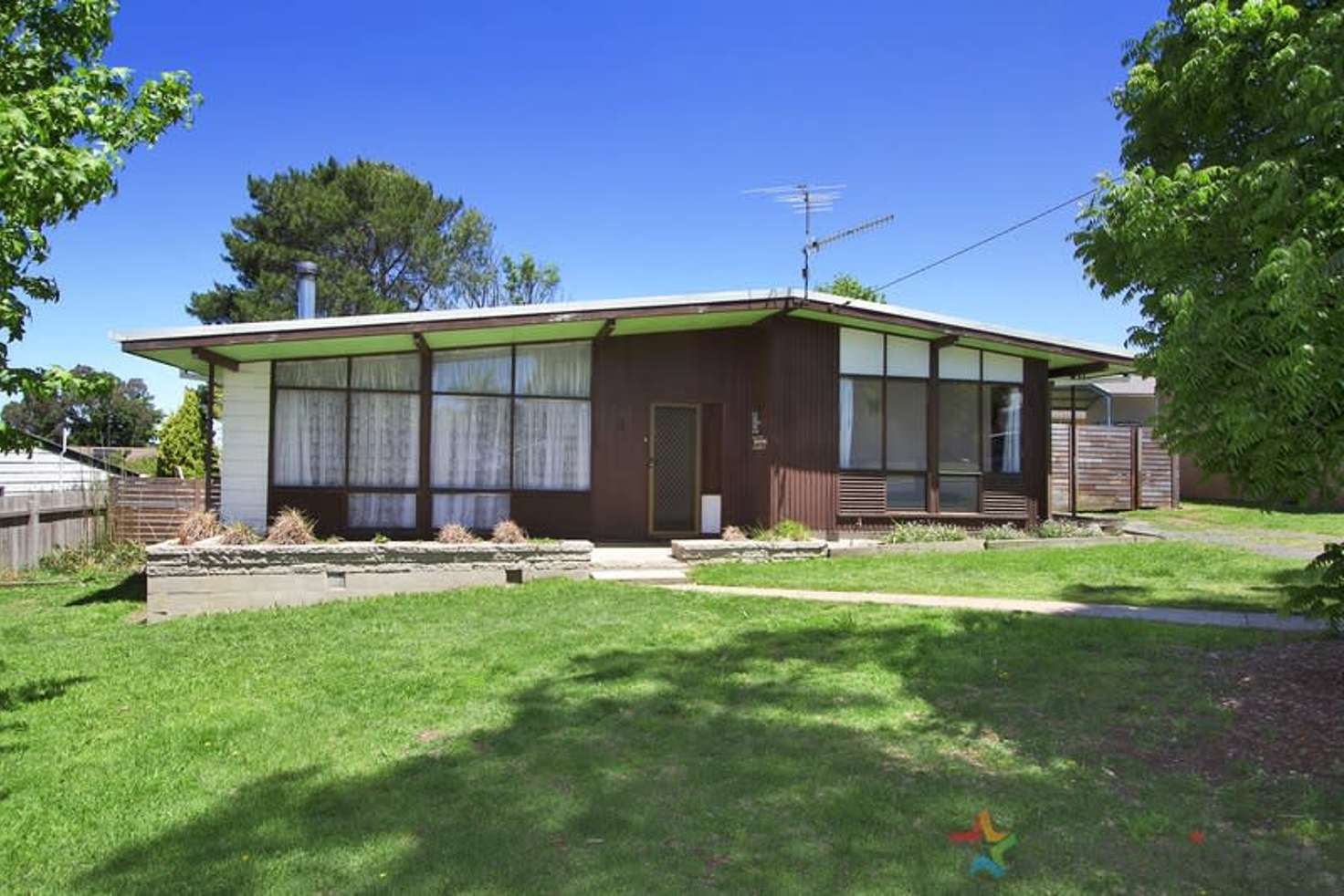 Main view of Homely house listing, 4 Johnson Avenue, Armidale NSW 2350