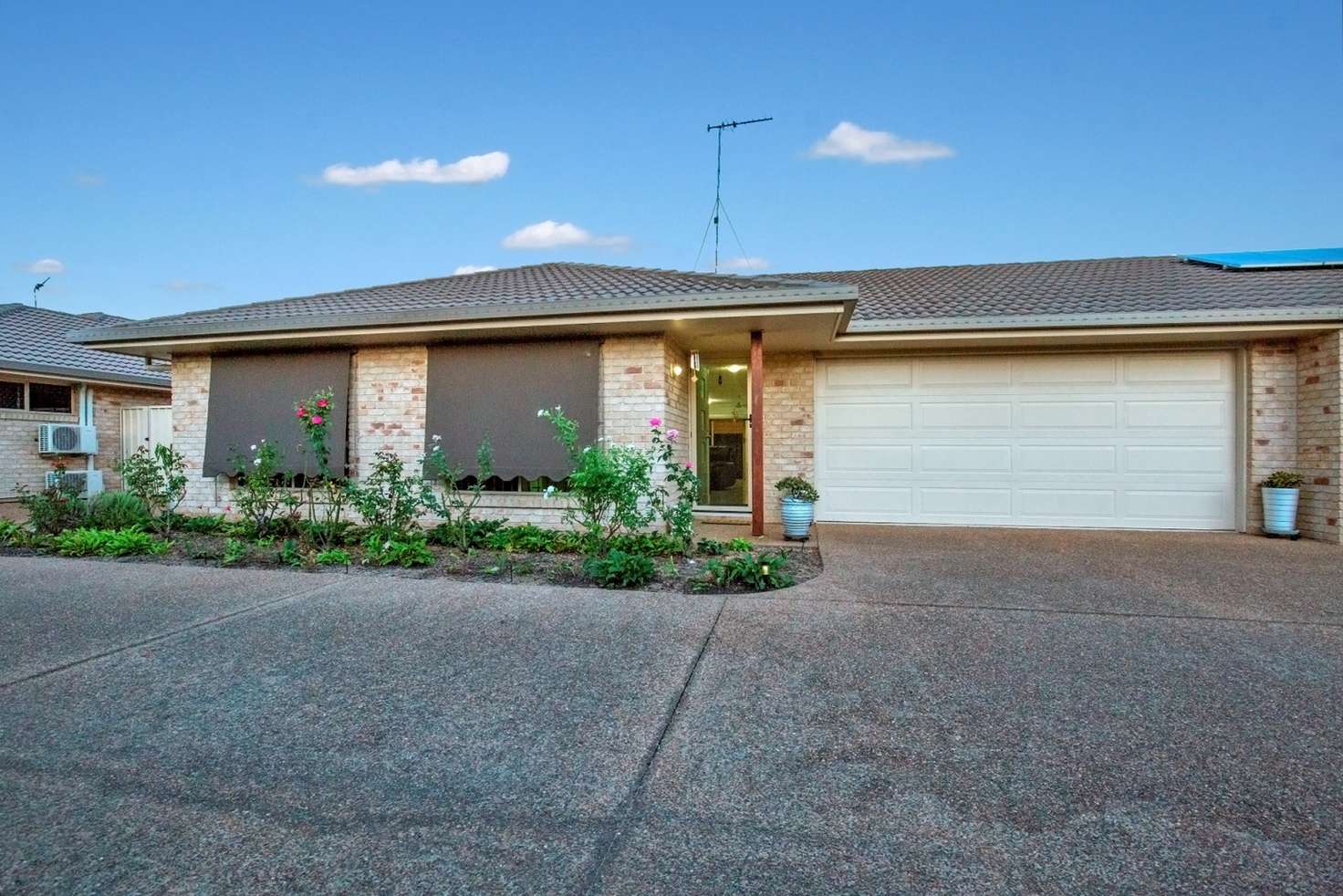 Main view of Homely unit listing, 2/3 Balaam Drive, Kalkie QLD 4670