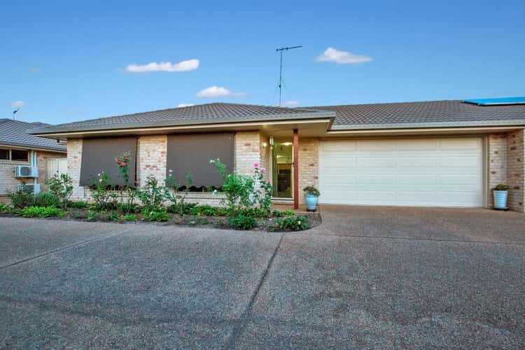 Main view of Homely unit listing, 2/3 Balaam Drive, Kalkie QLD 4670