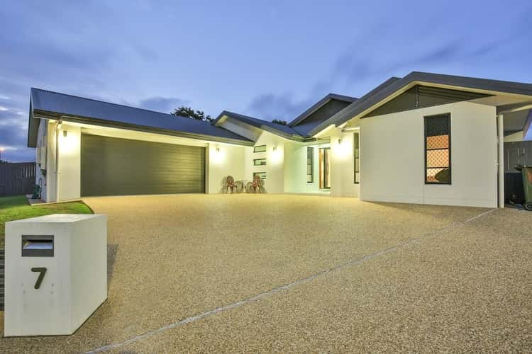 Second view of Homely house listing, 7 Outlook Court, Ashfield QLD 4670