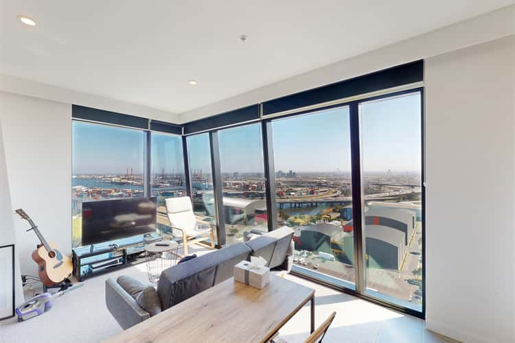 2105/8 Pearl River Road, Docklands VIC 3008