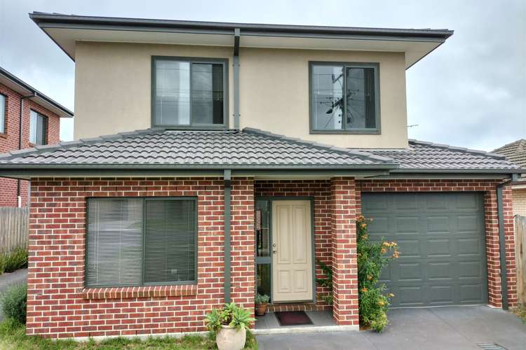 Main view of Homely townhouse listing, 1/34 Fifth Avenue, Rosebud VIC 3939
