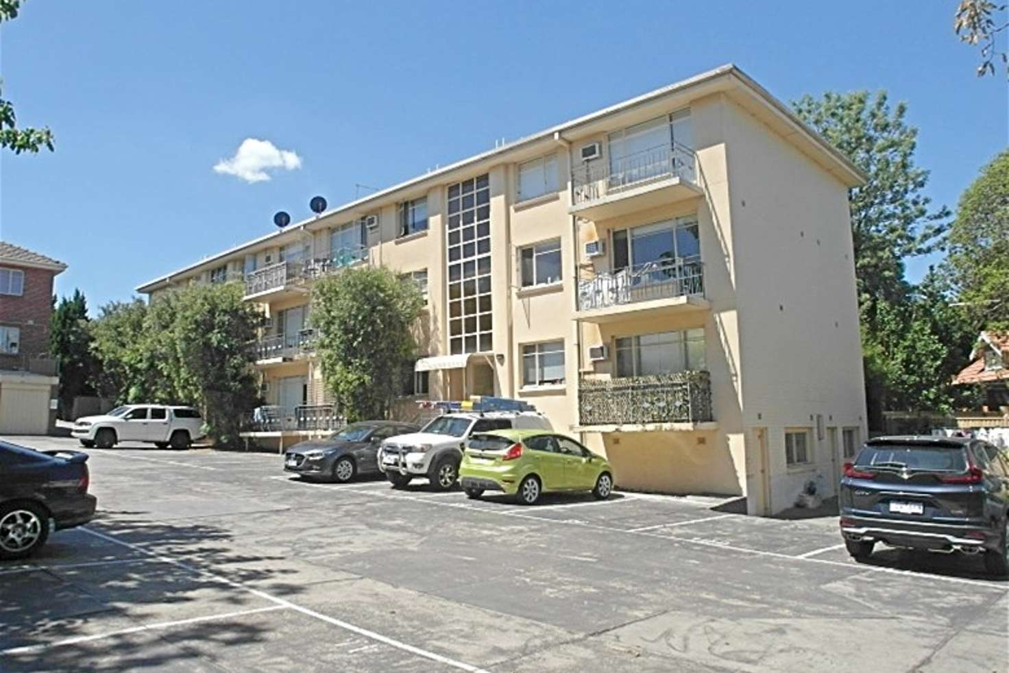 Main view of Homely apartment listing, 4B/200-202 Lower Heidelberg Road, Ivanhoe East VIC 3079
