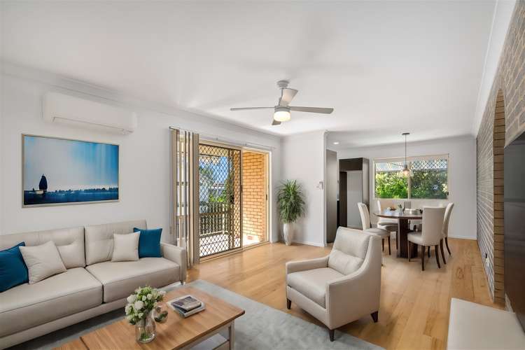 Main view of Homely unit listing, 2/37 Vera Street, Greenslopes QLD 4120