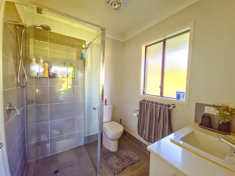 Fifth view of Homely house listing, 5 Dylan Crt, Stanthorpe QLD 4380