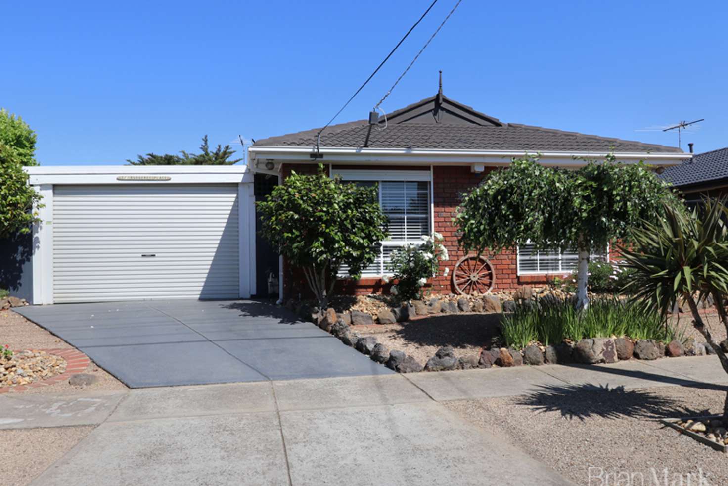 Main view of Homely unit listing, 2/1 Budgeree Place, Hoppers Crossing VIC 3029