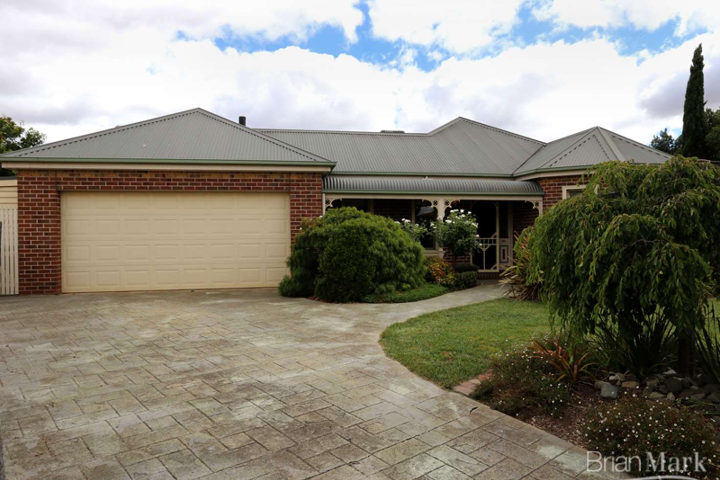 Main view of Homely house listing, 5 Glenwood Close, Hoppers Crossing VIC 3029