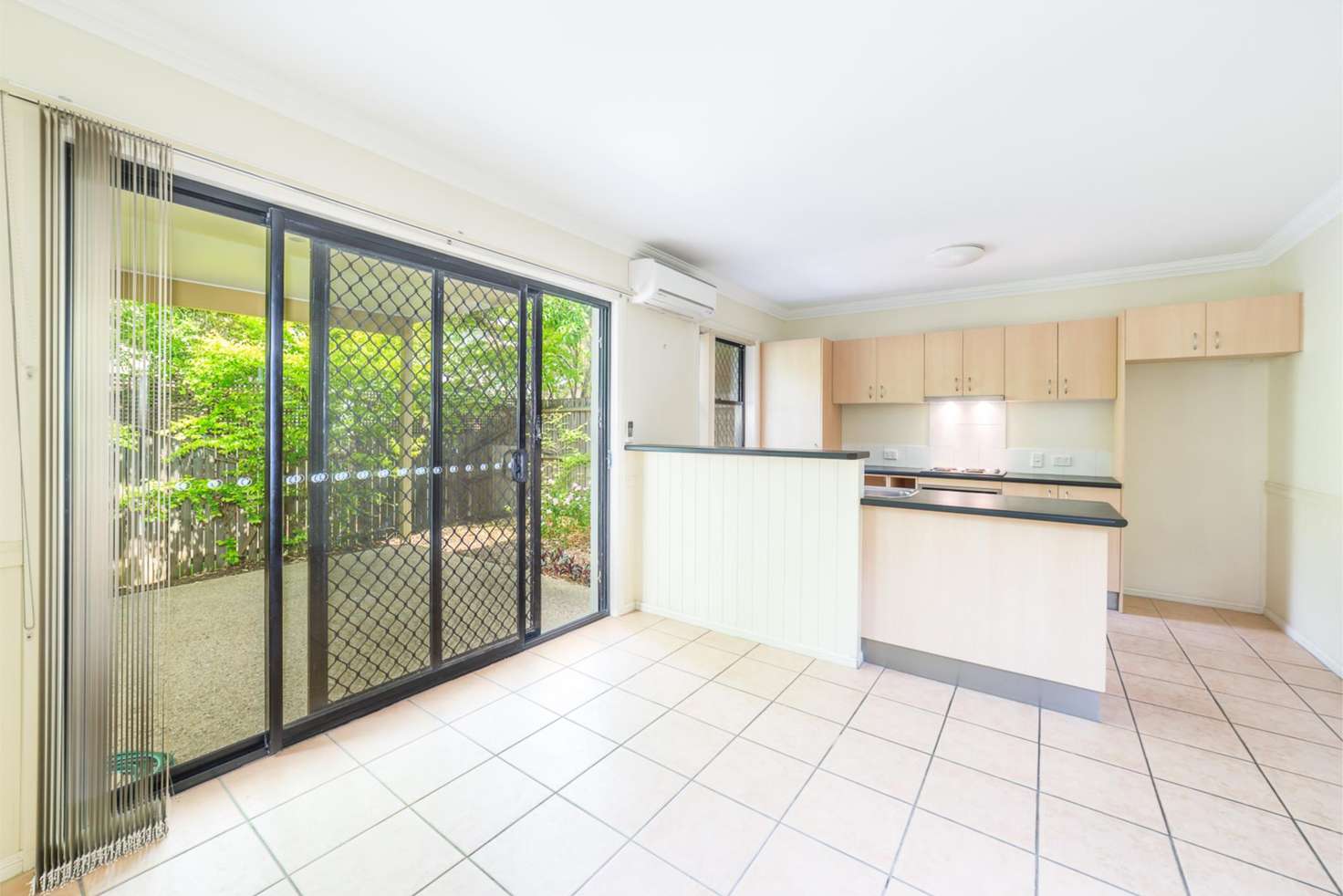 Main view of Homely townhouse listing, 5/15 Worden Street, Morningside QLD 4170