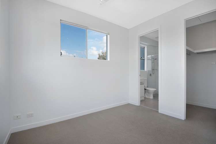 Fifth view of Homely unit listing, 2/59 Smallman Street, Bulimba QLD 4171