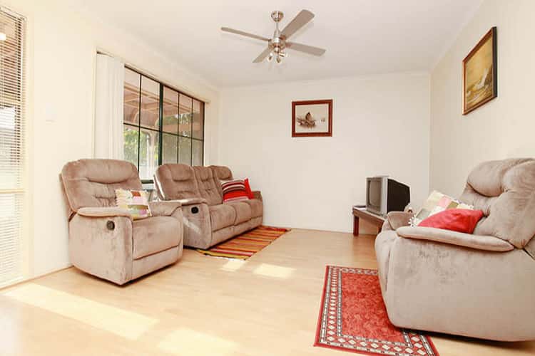 Second view of Homely house listing, 7 Sandstone Court, Delahey VIC 3037