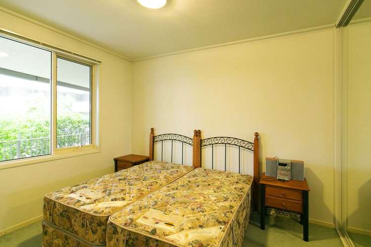 Fifth view of Homely apartment listing, 1/23 Queens Road, Melbourne VIC 3004