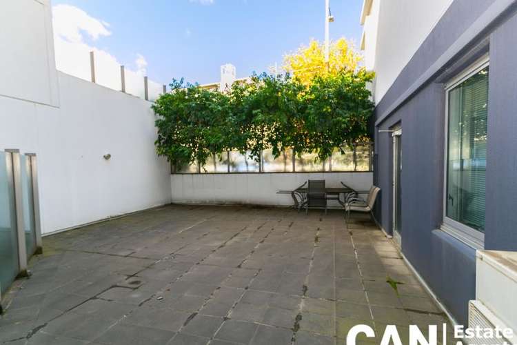 Fifth view of Homely apartment listing, 2/118 Dudley Street, West Melbourne VIC 3003