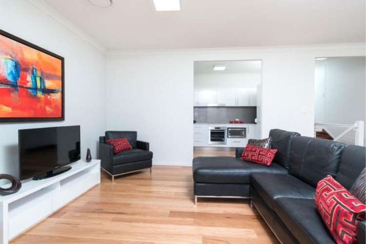 Main view of Homely townhouse listing, 5/47 Macquarie Street, St Lucia QLD 4067