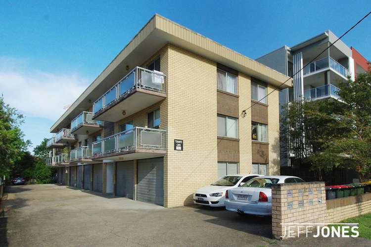 Main view of Homely unit listing, 4/24 Carl Street, Woolloongabba QLD 4102