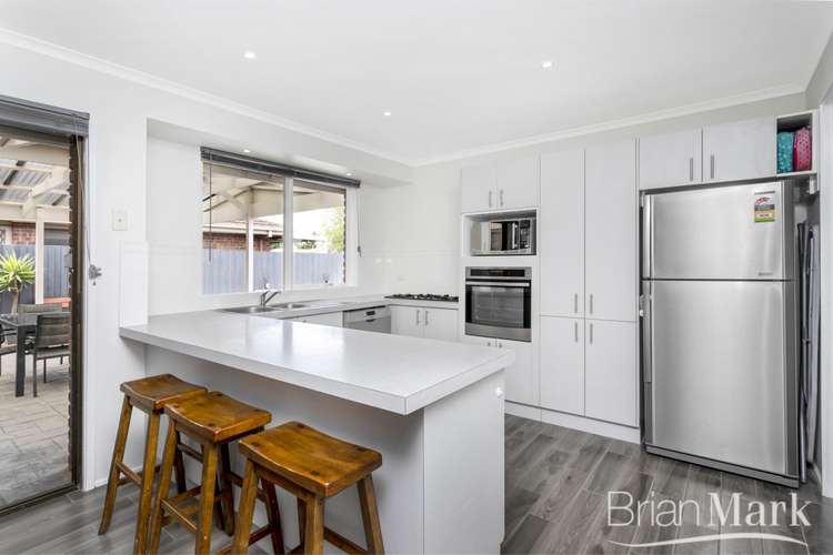 Seventh view of Homely house listing, 5 Shearwater Court, Hoppers Crossing VIC 3029