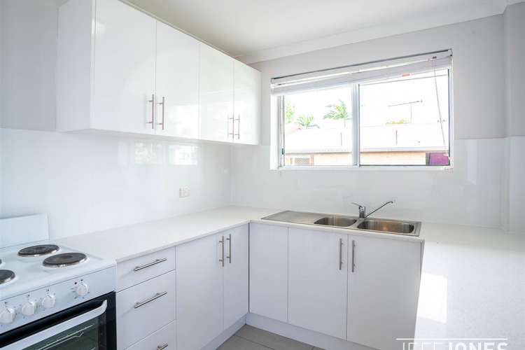 Main view of Homely unit listing, 4/24 Carl Street, Woolloongabba QLD 4102