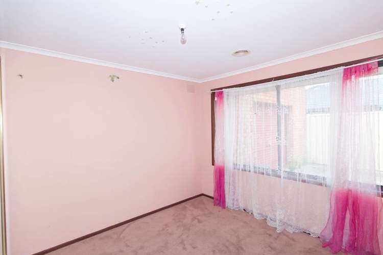 Third view of Homely house listing, 2 Huntly Court, Meadow Heights VIC 3048