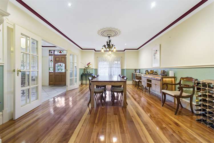 Sixth view of Homely house listing, 18 Sovereign Way, Hillside VIC 3037
