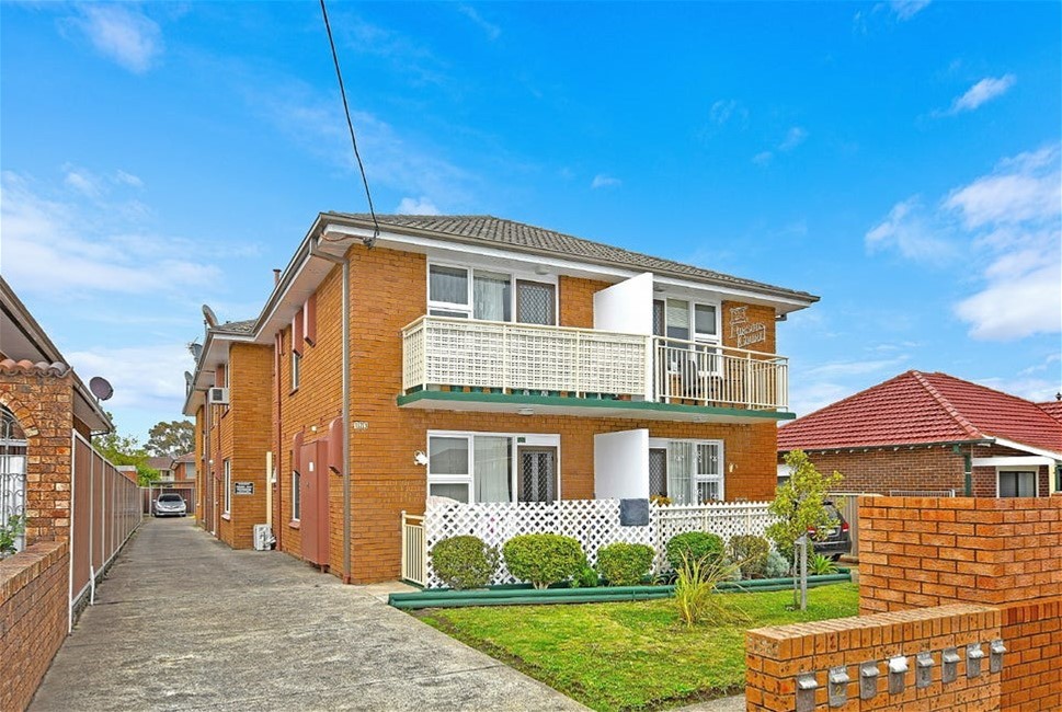 Main view of Homely unit listing, 2/123 King Georges Road, Wiley Park NSW 2195