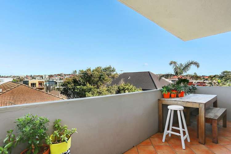 Third view of Homely apartment listing, 4/123 Hastings Parade, North Bondi NSW 2026
