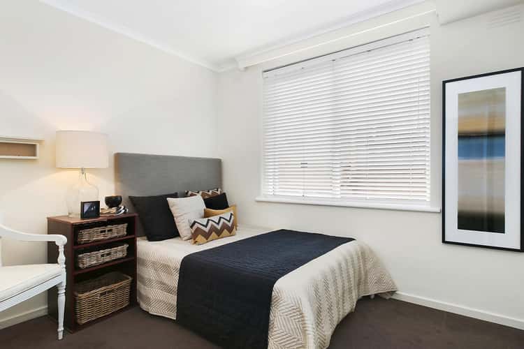 Third view of Homely apartment listing, 4/20 Marine Parade, St Kilda VIC 3182