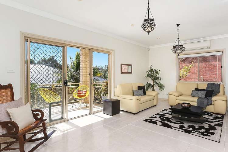 Fourth view of Homely house listing, 33 Comet Circuit, Beaumont Hills NSW 2155