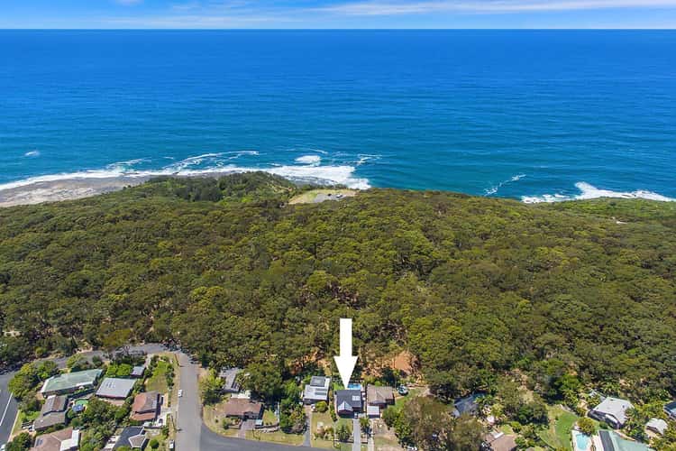 Second view of Homely house listing, 4 Kipling Drive, Bateau Bay NSW 2261