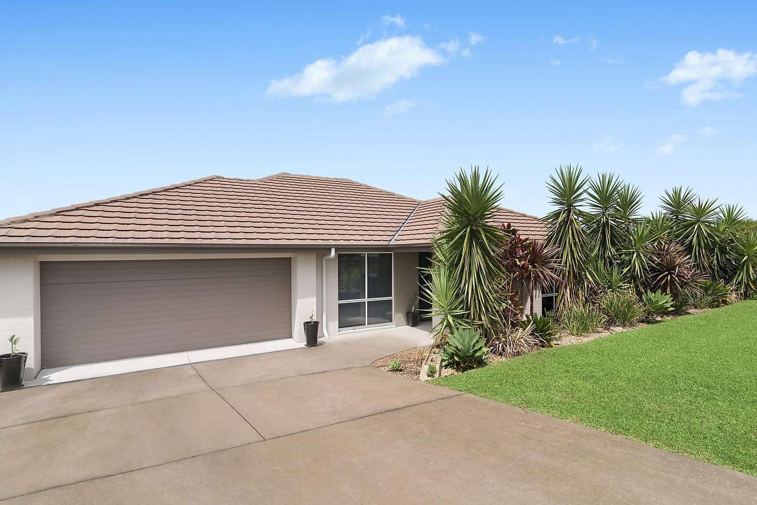 Main view of Homely house listing, 2 Gumnut Way, Aberglasslyn NSW 2320