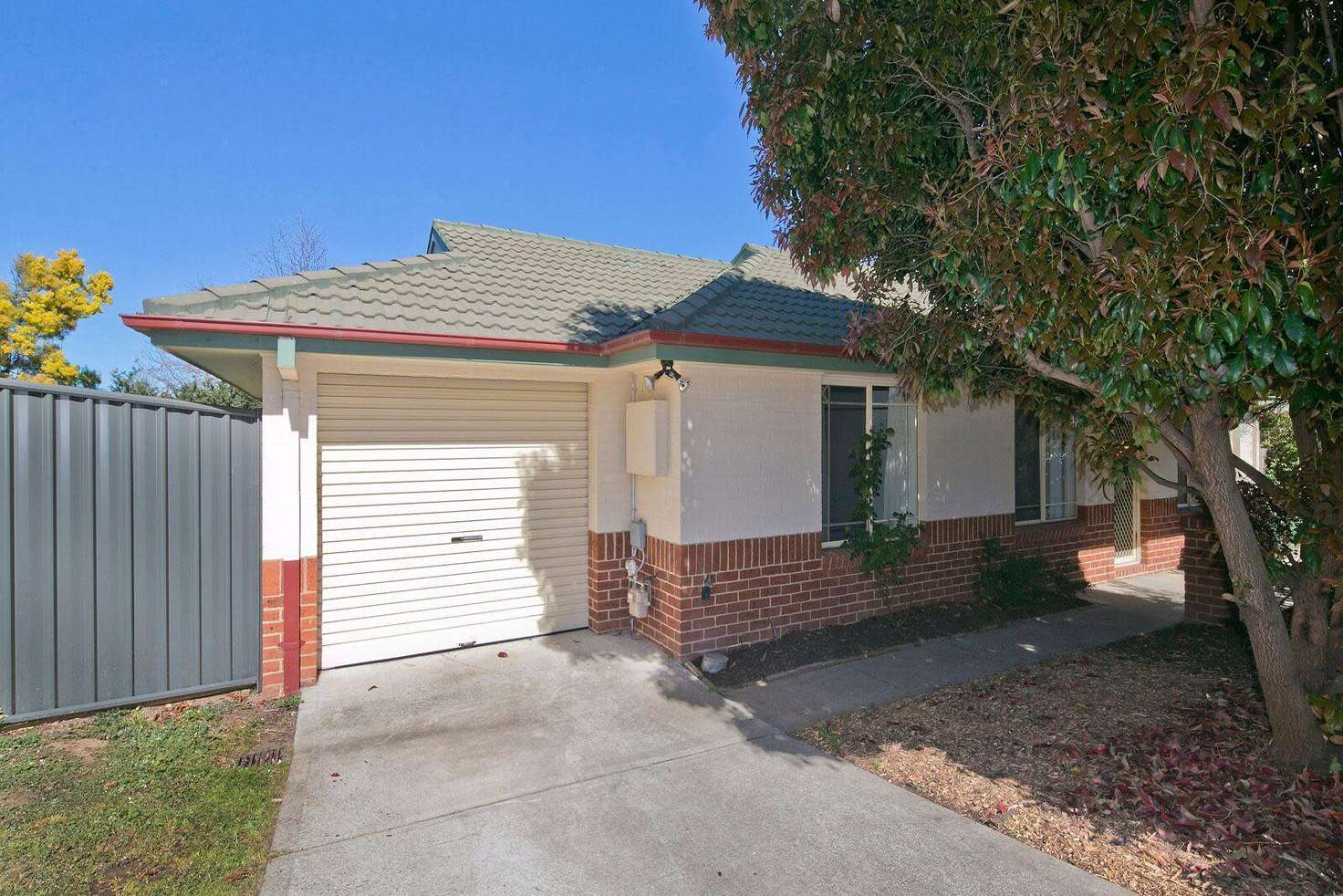 Main view of Homely townhouse listing, 2/11 Clara Close, Amaroo ACT 2914