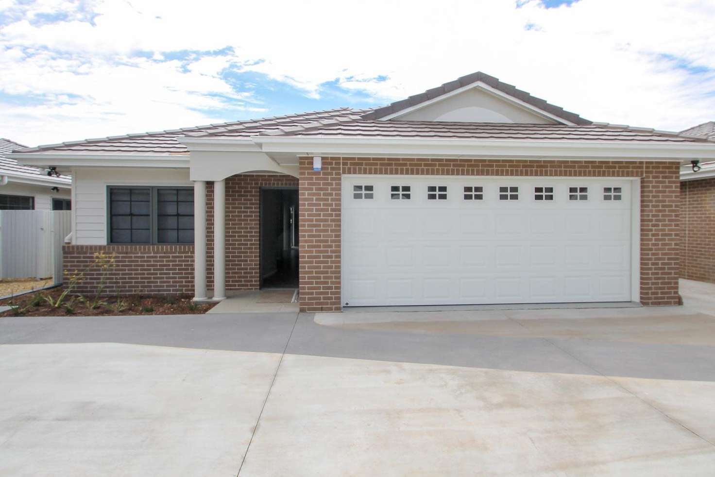 Main view of Homely townhouse listing, 2/3 Lorna Court, Centenary Heights QLD 4350