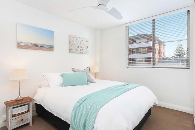 Fifth view of Homely apartment listing, 4/184 Beach Street, Coogee NSW 2034