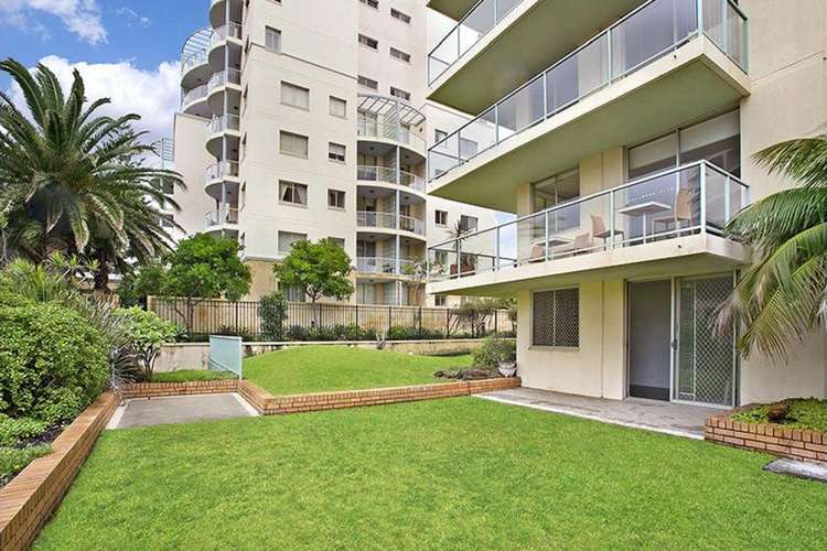 Third view of Homely apartment listing, 2/1-5 Gerrale Street, Cronulla NSW 2230