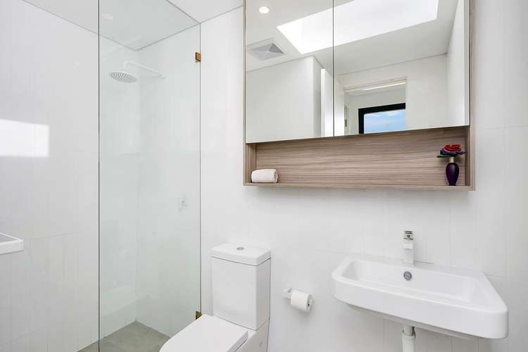 Fifth view of Homely unit listing, 13/403 Old South Head Road, North Bondi NSW 2026
