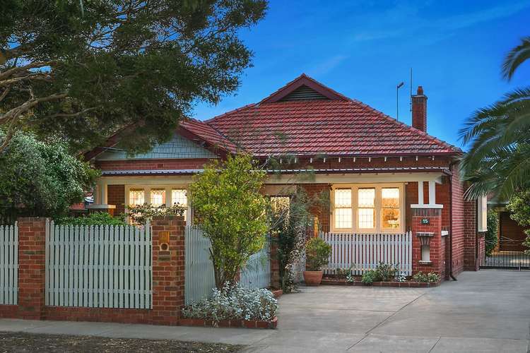 Main view of Homely house listing, 15 Avondale Street, Hampton VIC 3188