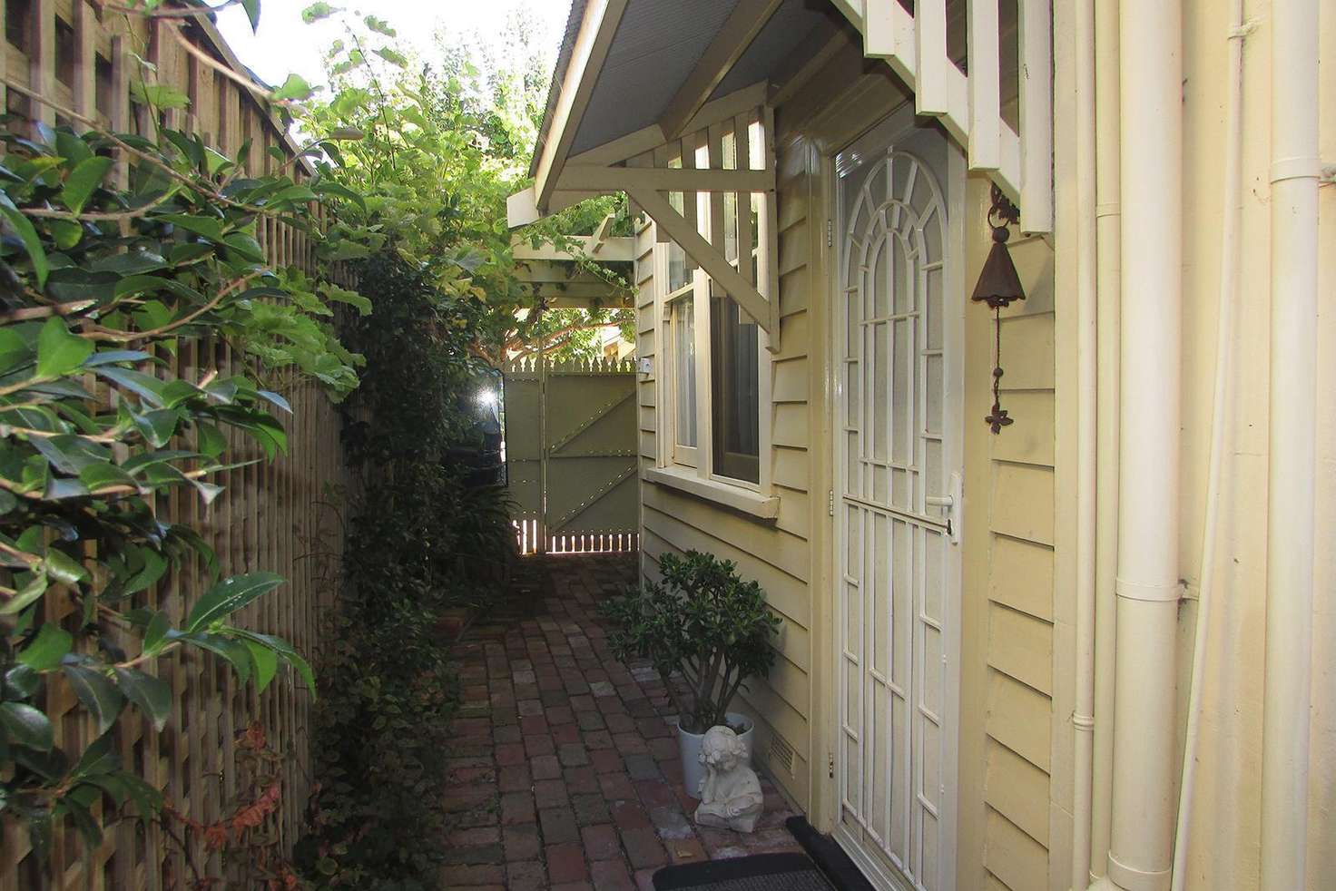 Main view of Homely unit listing, 1/366 Ryrie Street, Geelong VIC 3220