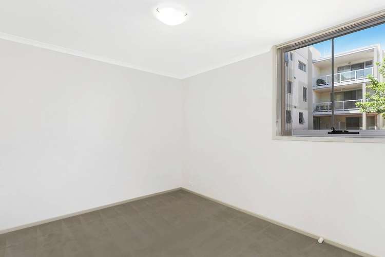 Fourth view of Homely apartment listing, 22/2 Eardley Street, Bruce ACT 2617