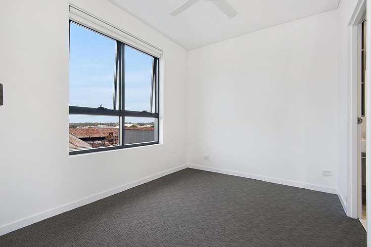 Fifth view of Homely unit listing, 623/15 Finnegan Street, Hamilton QLD 4007