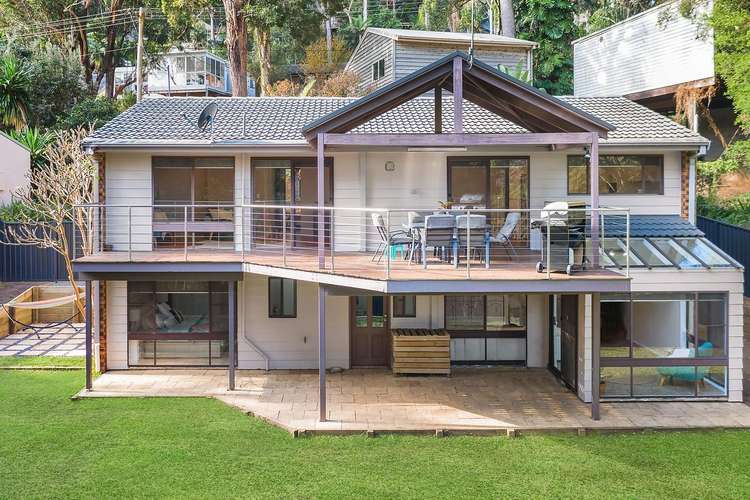 92 Lake Shore Drive, North Avoca NSW 2260