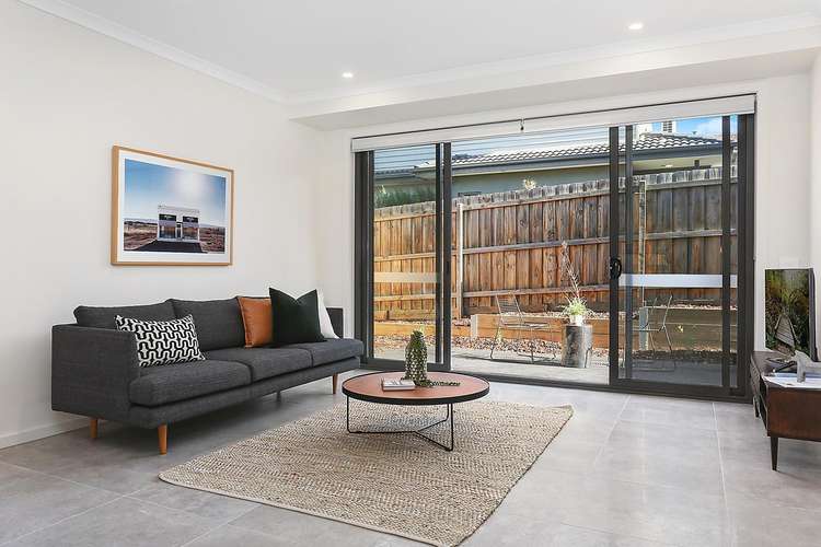 2/47 Warwick Road, Greensborough VIC 3088