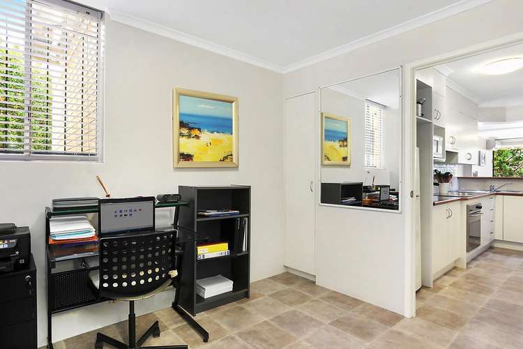Sixth view of Homely apartment listing, 4/40 Dunmore Terrace, Auchenflower QLD 4066