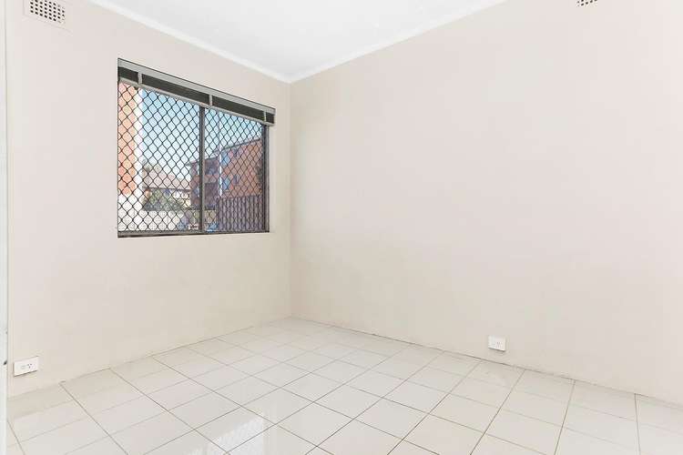 Fifth view of Homely unit listing, 1/2 Carramar Avenue, Carramar NSW 2163